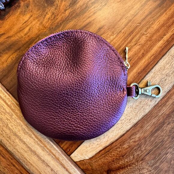Portland Leather Gordita ULTRAVIOLET Gordita Round Wallet Keychain Charm NEW - Picture 2 of 3